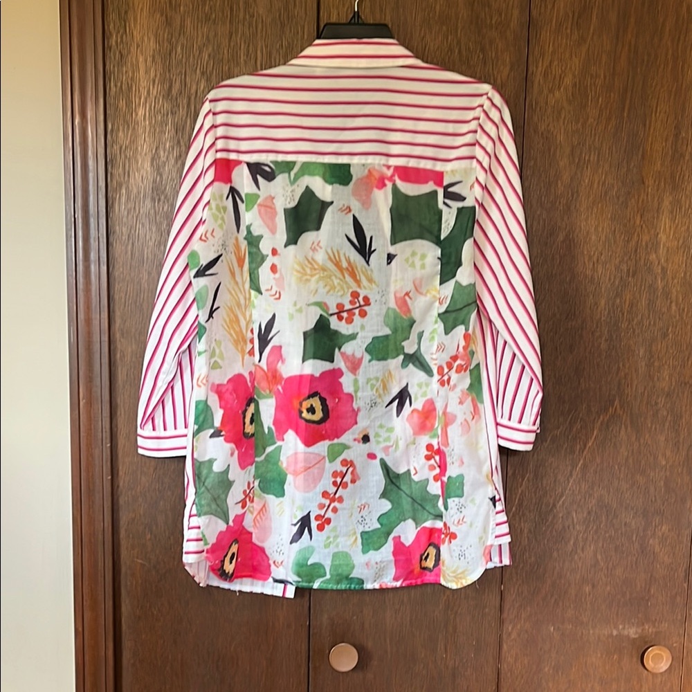 Sovia Red,pink and White Striped Button Down Shirt Floral accent 3/4 sleeves - Picture 7 of 8